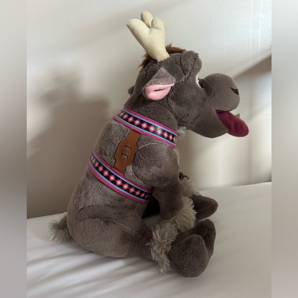 Disney Store Frozen Share The Magic Holiday Sven Plush - Picture 2 of 6